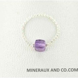 Bague chaîne argent et améthyste facettée.