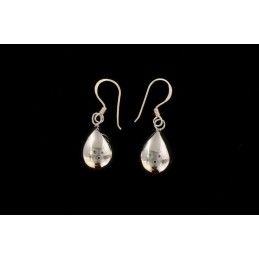 Boucles d'oreilles gouttes d'argent.