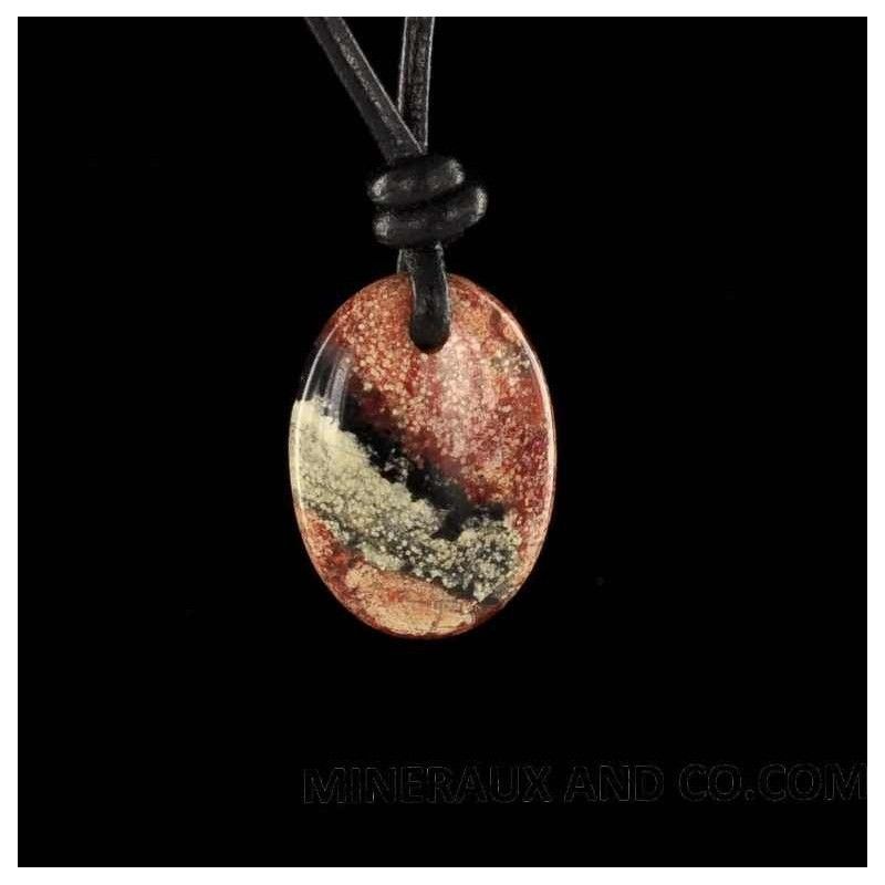 Pendentif cabochon jaspe rouge. Pendentif cabochon jaspe rouge.
