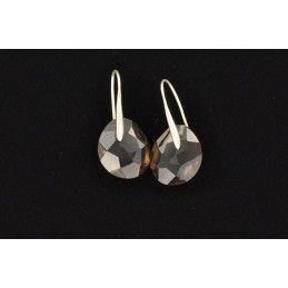 Boucles d'oreilles en quartz fumé facetté.