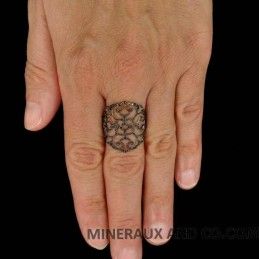 Bague pavée de zirconium noir