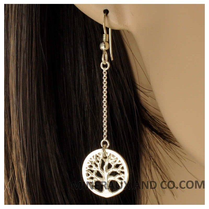 Boucles d'oreilles chaînes pendantes et arbre de vie.