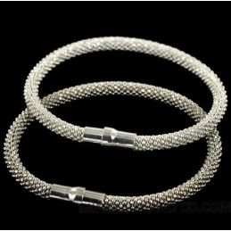 Bracelet argent tressées.