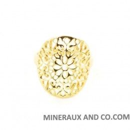 Bague fleur ajourée plaquée or.