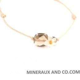 Bracelet quartz fumé facetté et fleur de nacre blanche sur cordon