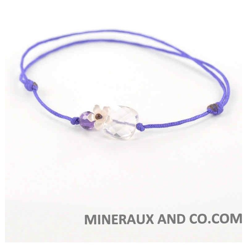 Bracelet quartz rose et fleur de nacre cordon.