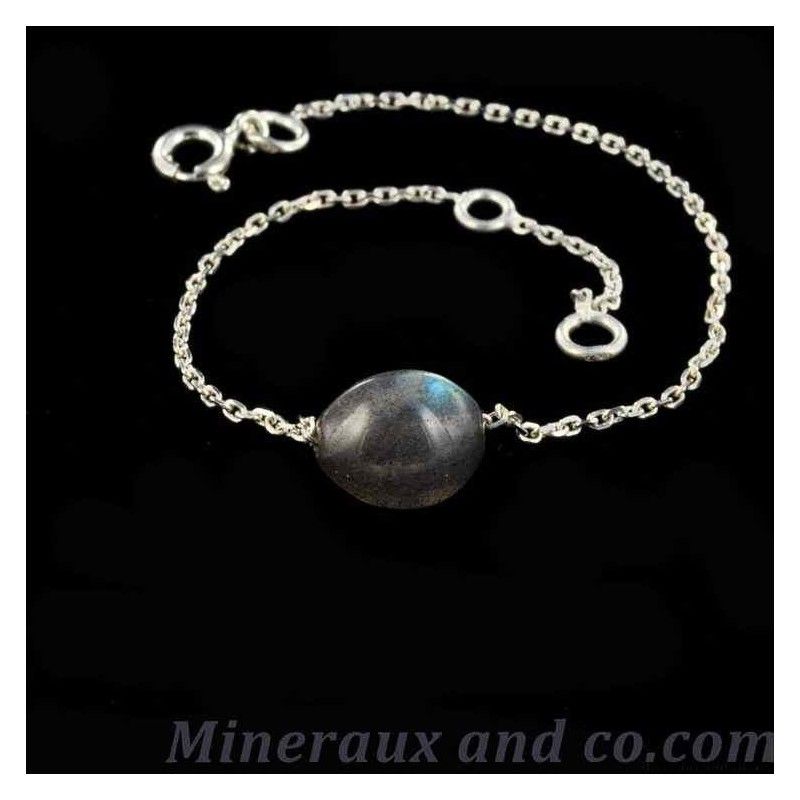 Bracelet argent 925 et perle ovale de labradorite.