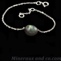 Bracelet argent 925 et perle ovale de labradorite.