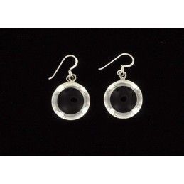 Boucles d'oreilles onyx noir serti et argent.