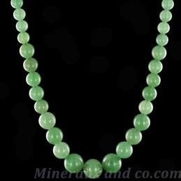 Collier en perles d'aventurine.