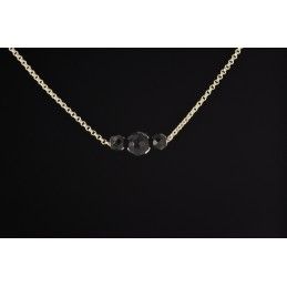 Pendentif chaîne argent 925 et trois perles d'onyx noir.