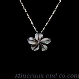 Pendentif chaîne argent 925 et fleur de nacre.