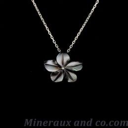 Pendentif chaîne argent 925 et fleur de nacre.