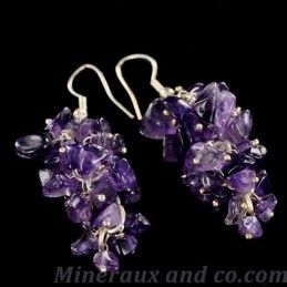 Boucles d' oreilles grappe en améthyste.