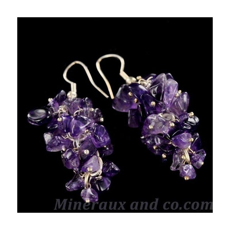 Boucles d' oreilles grappe en améthyste.