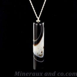 Pendentif onyx noir et blanc.