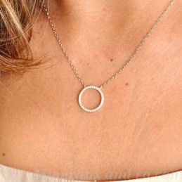 Collier cercle de zirconiums transparents