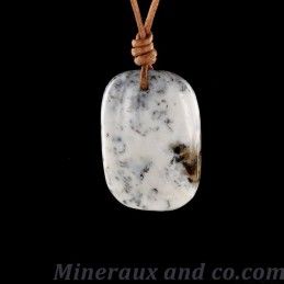 Pendentif en opale dendrite sur cordon coton.