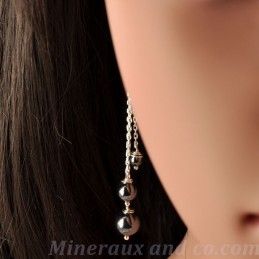 Boucles d'oreilles chaîne et perle en hématite.