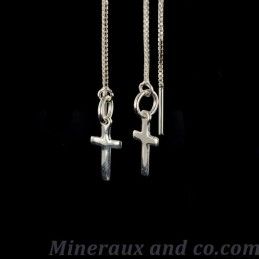 Boucles d'oreilles croix pendantes