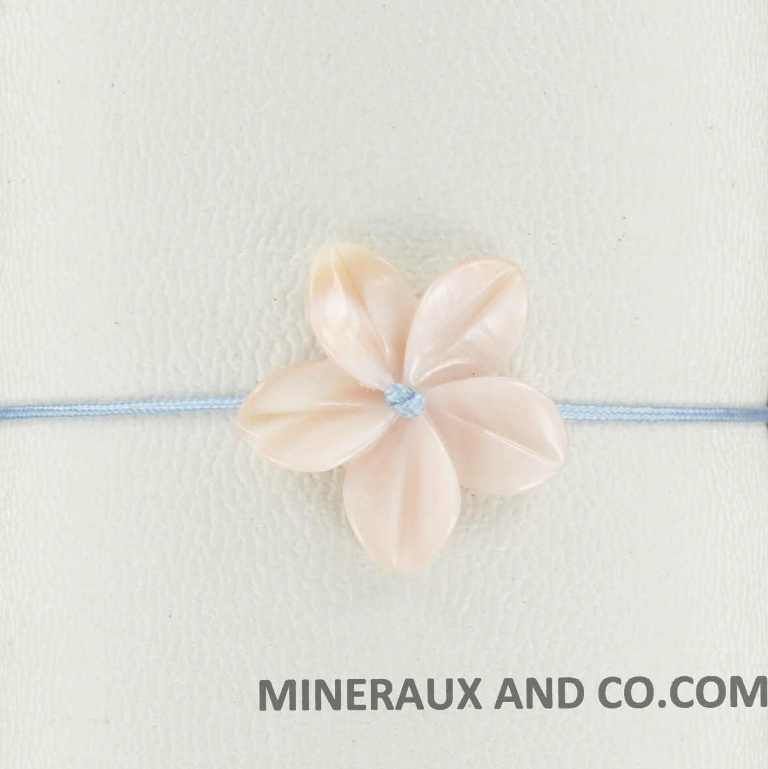 Bracelet Rétro Fleur Relief Et Nacre - Support Extensible - Bijou D'Occasion Vintage