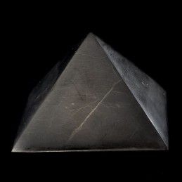 Pyramides shungite