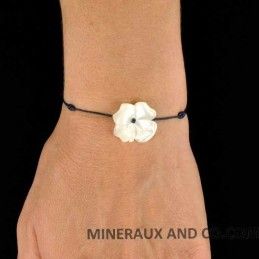 Bracelets fleurs de nacres blanches naturelles