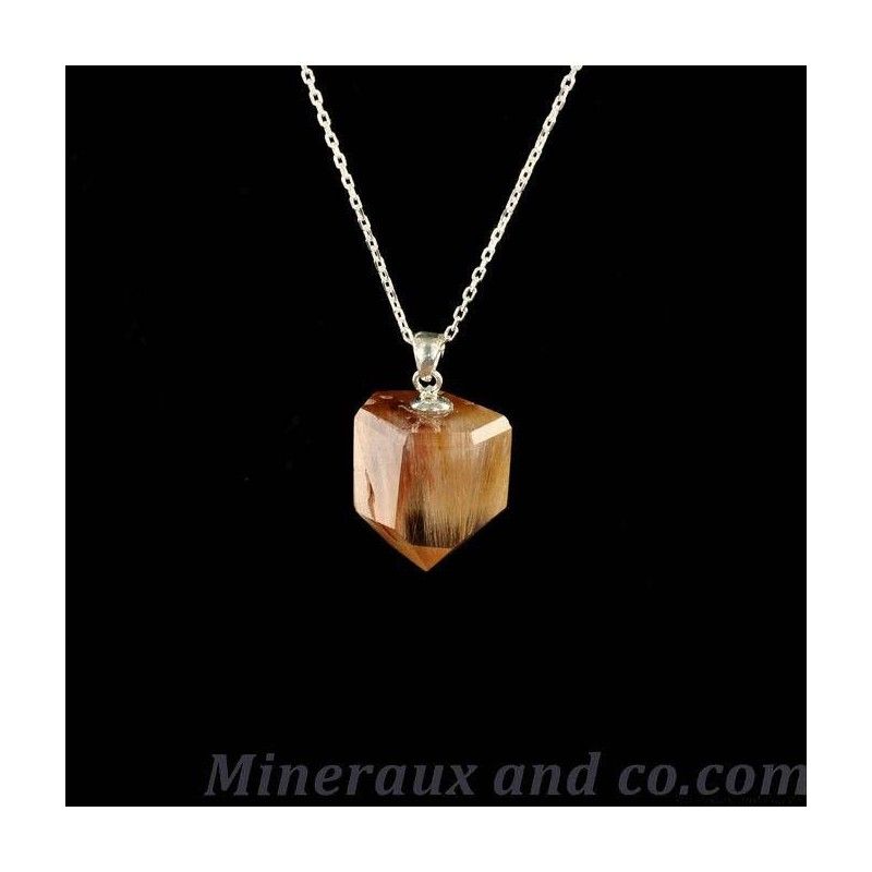 Pendentif quartz rutile et attache en argent.