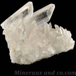 Amas de quartz transparent brut