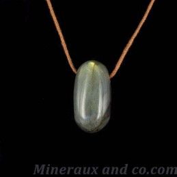 Pendentif labradorite taillé en cabochon