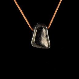 Collier shungite.