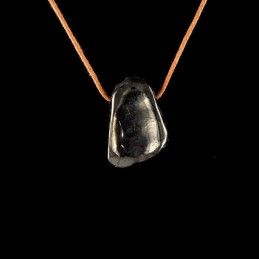 Collier shungite.