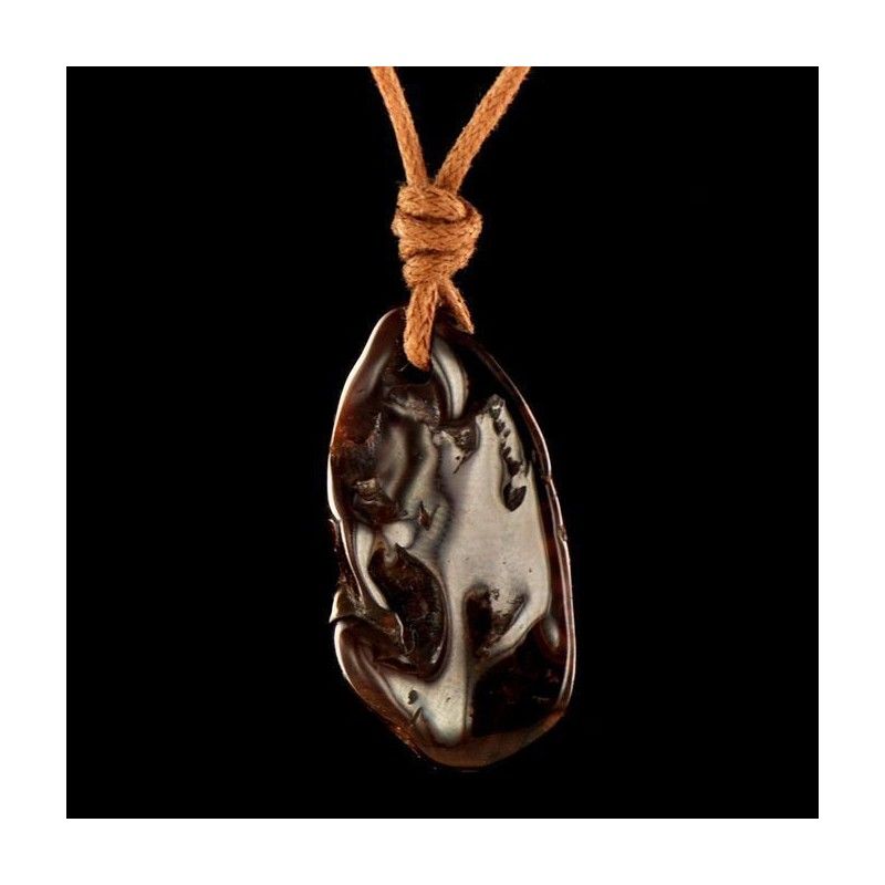 Pendentif agate de feu en pierre roulée sur cordon coton.