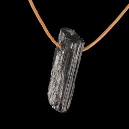 Pendentif en tourmaline brut