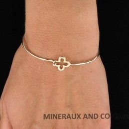 Bracelet jonc croix argent.